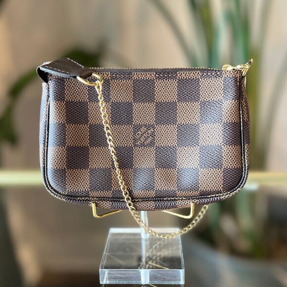 LOUIS VUITTON Damier Ebene Mini Pochette - Picture 1 of 16
